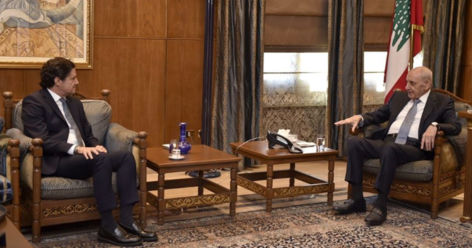 بري التقى جونسون ووفد "التوافق الوطني" ورئيس الاركان الايطالي المكاري: متمسكون كحكومة بالمبادرة الفرنسية الاميركية