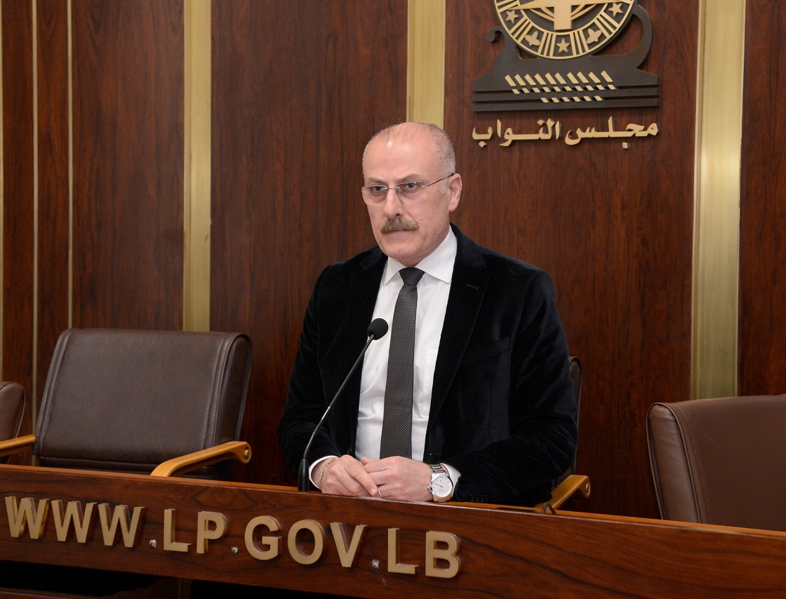 رئيس لجنة الصحة النيابية تابع رفع فواتير الإستشفاء بين المستشفيات وشركات التأمين