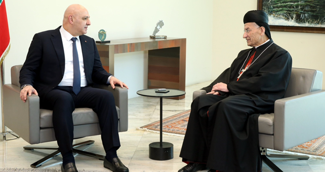 الراعي من بعبدا: لبنان مصرّ على الحل الدبلوماسي ومن غير الممكن الاستمرار بسلاحين وجيشين ومن المهم وجود اكثر من مطار