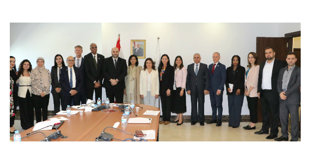 إجتماع موسع في وزارة الصحة لوفد تحالف "غافي" العالمي للقاحات وناصر الدين يؤكد أهمية استمرار الدعم لتأمين استدامة التحصين وإدخال لقاحات جديدة