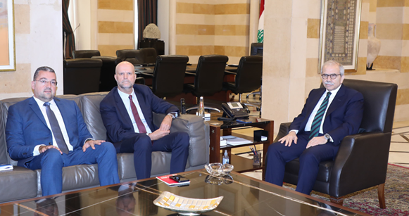 سلام عرض مع مدير "الألكسو" إطلاق مشاريع تعاون تربوية وثقافية والتقى مدير الـUNHCR في زيارة وداعية وتسلم من شمعون دعوة لحضور قداس دير القمر