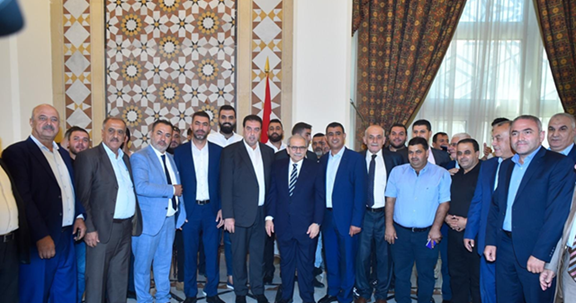 سلام إستقبل وفودا متضامنة ومؤيدة مواقفه والحوت أطلعه على حركة المسافرين: الحكومة تعمل على تنفيذ بيانها الوزاري وبسط سيادة الدولة على أراضيها