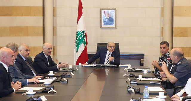 رئيس الحكومة ترأس اجتماعا خصص لمعالجة أزمة النفايات في بيروت واستقبل وفدا من "الكشاف المسلم"