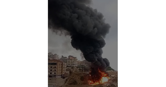حريق في أرض خالية في دوحة عرمون والدفاع المدني يعمل على إخماده
