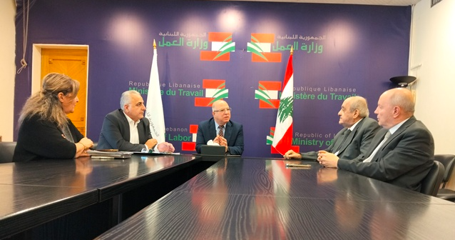 الوزير حيدر بعد اجتماعه مع الضمان الاجتماعي والاتحاد العمالي : تعويضات نهاية الخدمة امر مقدس لحماية العمال