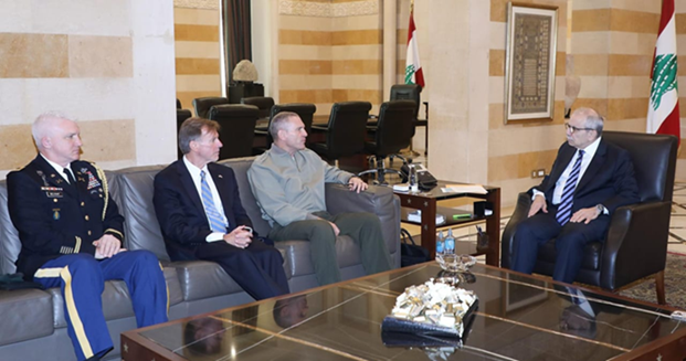 (*) سلام يستقبل الجنرال كليرفيلد