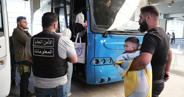 الأمن العام ينفذ المرحلة السادسة من خطة العودة المنظمة للنازحين السوريين