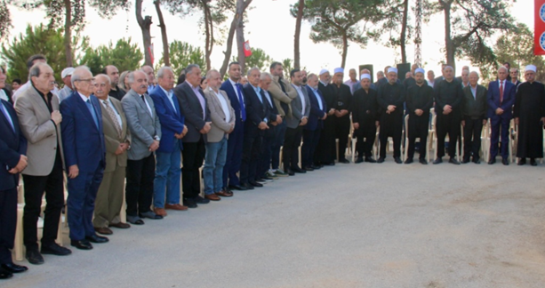 حمادة ممثلا جنبلاط في حفل ازاحة الستار عن الشهداء في دميت: "معركة لبنان لم تنته"