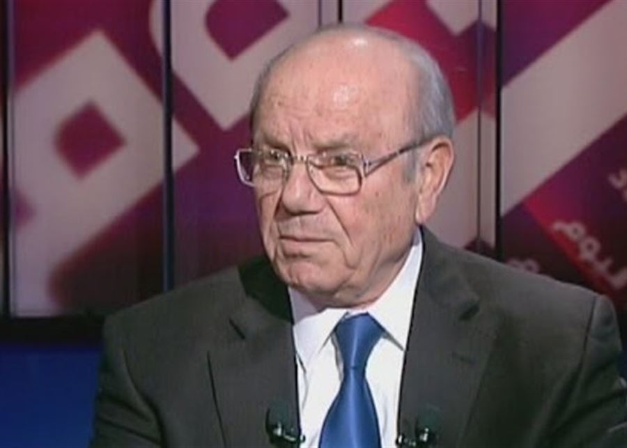 ... وهل تتعجّبون ...؟ الوزير السابق جوزف الهاشم لا ... لا تتعجَّبوا ، إنْ رأيتم لبنان ، كلّما حاول النهوض من تحت دخان البارود ، تعود الأنواء والأهواء تقذفـهُ ، إلى خطوط النار . لا تتعجَّبوا ، إن