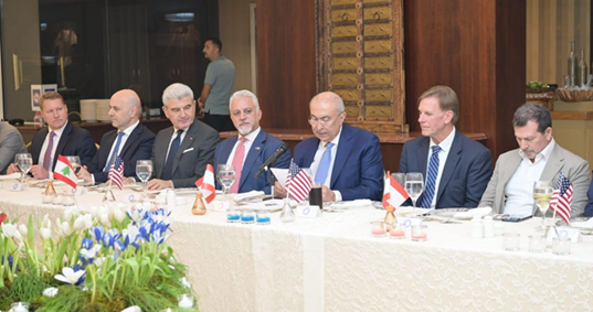 مخزومي استقبل الوفد الاميركي واكد التزام لبنان الإصلاح والسيادة