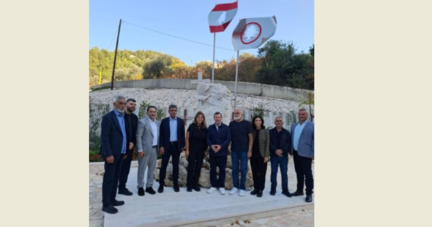 شحادة يشارك في رفع العلم في ميفوق ويؤكّد ترسيخ القيم الوطنية لدى الأجيال