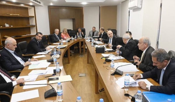 لجنة المال تبحث في فتح اعتماد بـ200 مليار ليرة ودراسة اقتراحات تتعلق بالهيئة التعليمية والضمان والدفاع المدني