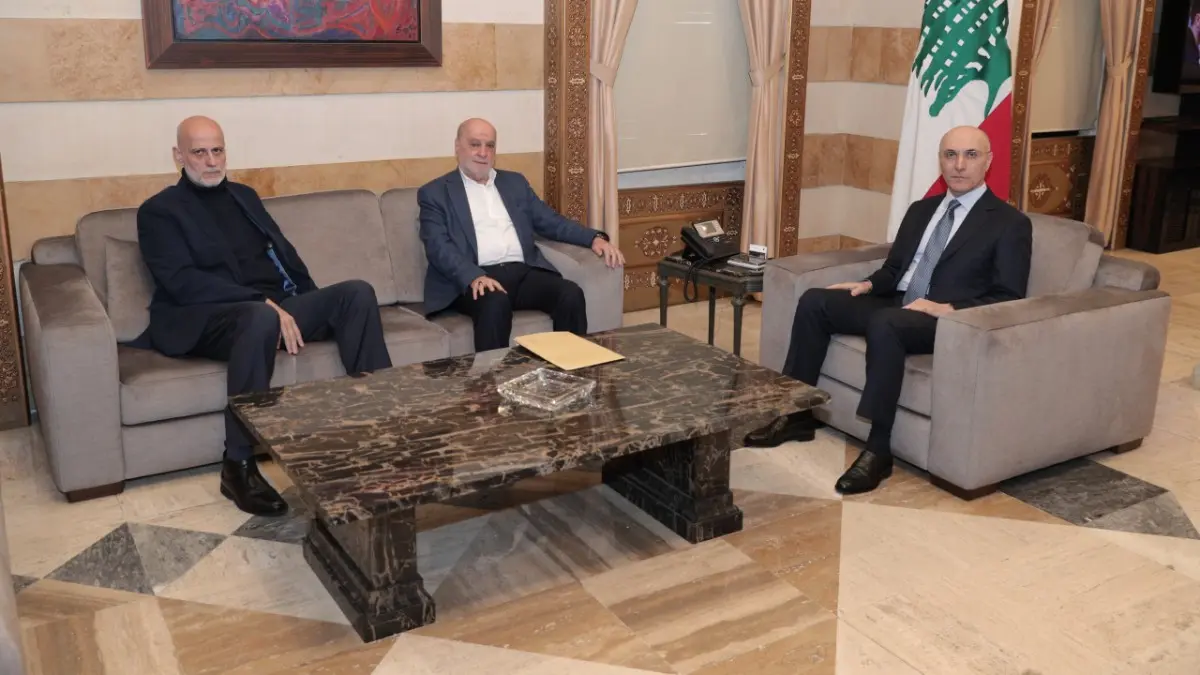 الحجار تابع مع شري ودرغام ووفد من مخاتير الضاحية شؤونا انمائية وخدماتية