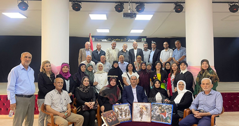 وقفة تضامنية في مدرسة شوكين استنكارا لاستهداف فان المدرسة وجرح 3 طلاب