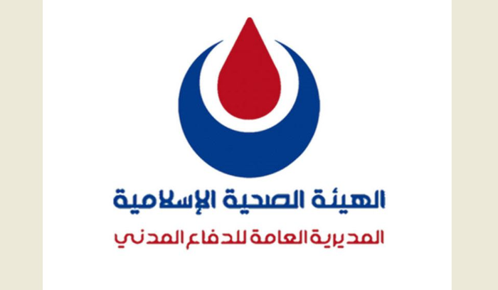 فرق الدفاع المدني في الهيئة الصحية الإسلامية تعمل على إطفاء حرائق تسبب بها القصف الصاروخي لاطراف ميدون