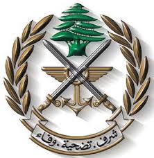 الجيش: دهم منازل مطلوبين في بلدتَي حورتعلا واللبوة وحي الشراونة - بعلبك وتوقيف مواطنَين