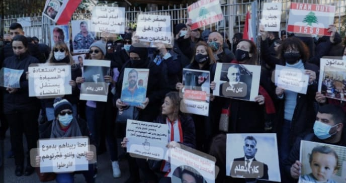 وقفة لتجمع أهالي شهداء مرفأ بيروت امام قصر العدل: لإستكمال التحقيقات وإصدار القرار الظني ومحاسبة المسؤولين مهما علا شأنهم