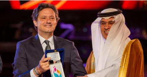المهرجان العربي للإذاعة والتلفزيون في تونس كرم المكاري واعلاميين وفنانين من بينهم الممثلة اللبنانية ندى بو فرحات وعلامة أحيا احتفالا مداخيله لفلسطين