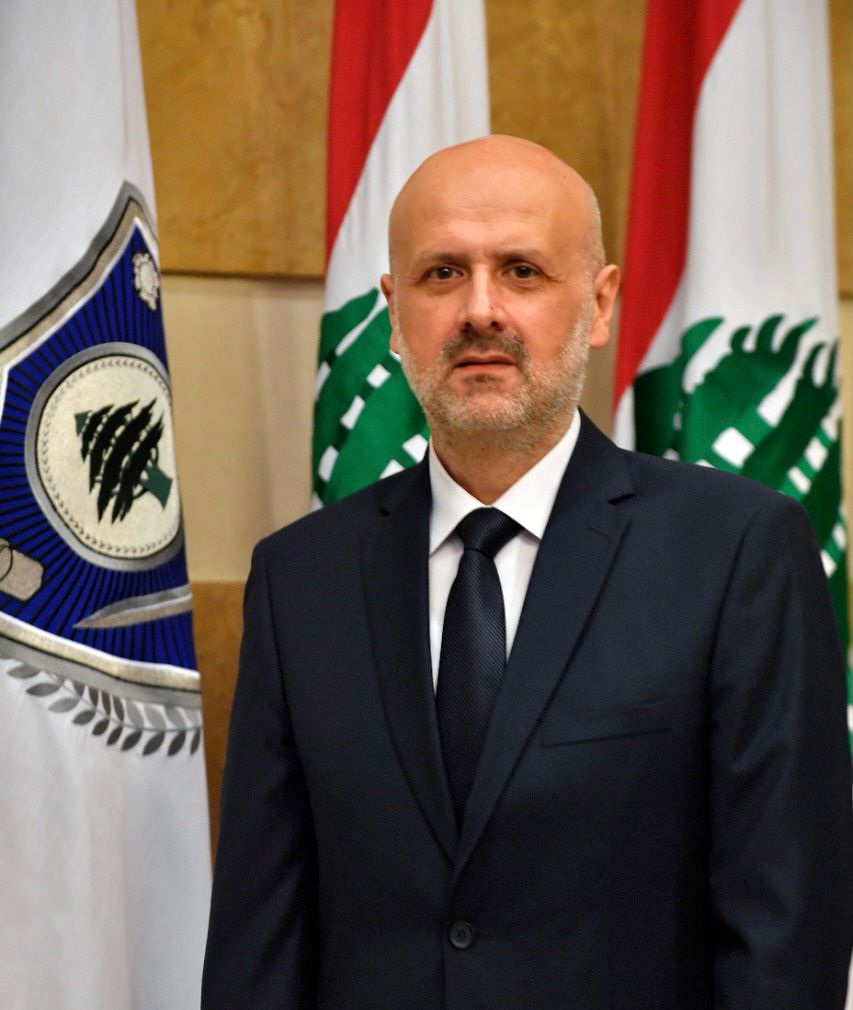 مولوي طلب من قوى الأمن الداخلي التحقيق في واقعة تحطيم باصات النقل العام بين منطقتي الدورة والكرنتينا