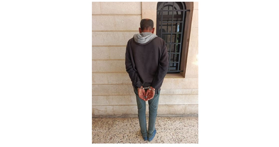 متحرش بفتاة قاصر في مخيّمٍ للنازحين السوريين في قبضة المعلومات