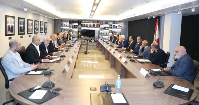 الهيئات الإقتصادية بحثت مع وزير الإتصالات تزويد لبنان بالأنترنت عبر الأقمار الإصطناعية : نداء للمسؤولين لتذليل العراقيل وإعتماد الحلول الإنقاذية لمنع سقوط البلد