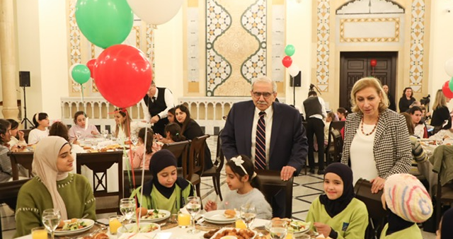 سلام اقام وعقيلته إفطارا في السرايا لأطفال أيتام من مؤسسات مختلفة