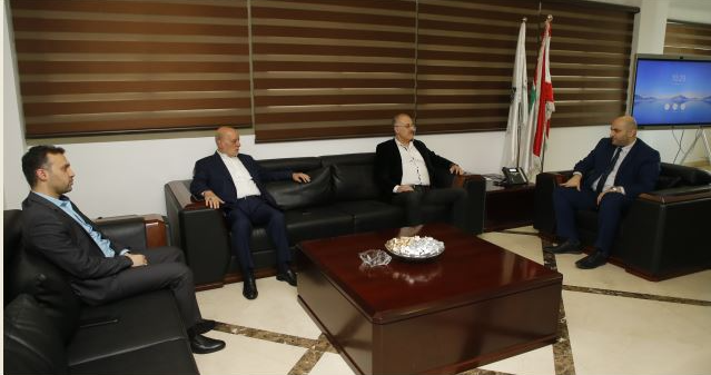 عبدالله زار وزير الصحة وبحثُ في التغطية الصحية الشاملة