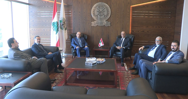 وزير الدفاع استقبل وفدا من "الاعتدال الوطني" وعرض مع ضباط متقاعدين حقوق العسكريين